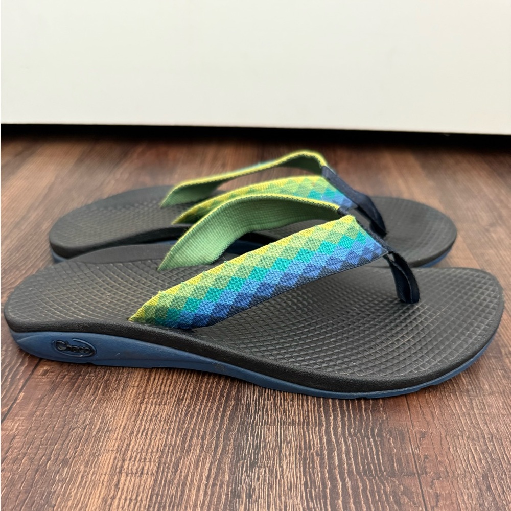Women’s Chaco Flip-Flips Sandals - Size 8